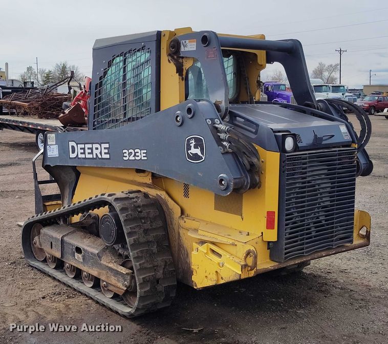 image for item DT0940 2016 John Deere 323E tracked skid steer loader