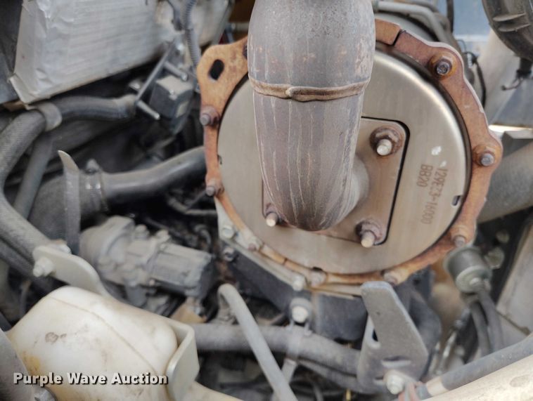 image for item DT0940 2016 John Deere 323E tracked skid steer loader