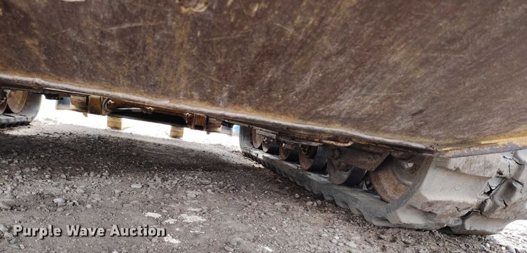 image for item DT0940 2016 John Deere 323E tracked skid steer loader