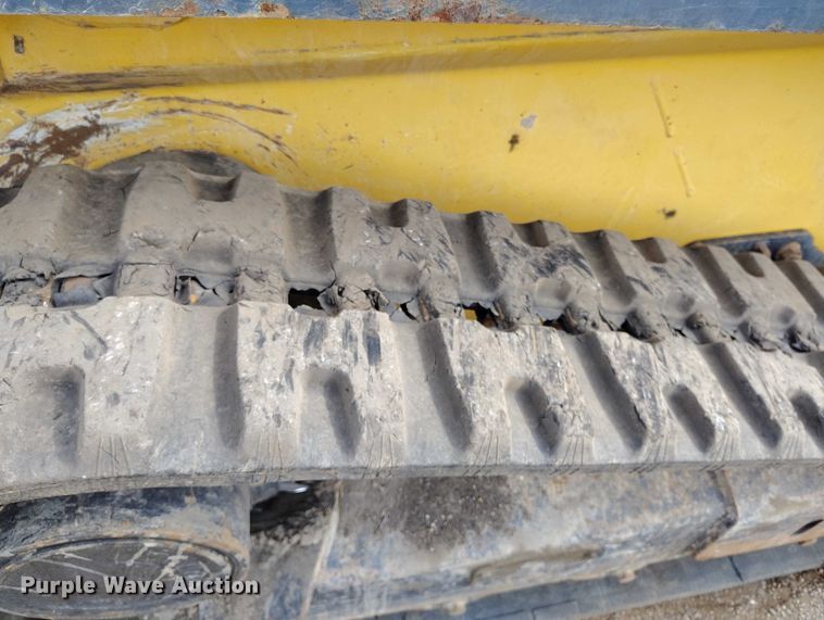 image for item DT0940 2016 John Deere 323E tracked skid steer loader