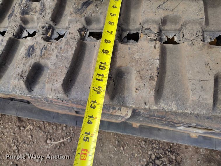 image for item DT0940 2016 John Deere 323E tracked skid steer loader