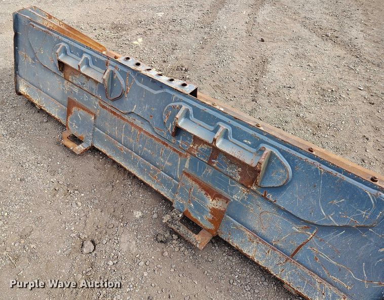 image for item DT0940 2016 John Deere 323E tracked skid steer loader