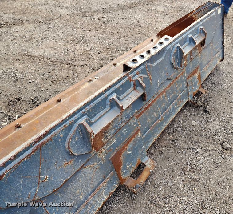 image for item DT0940 2016 John Deere 323E tracked skid steer loader