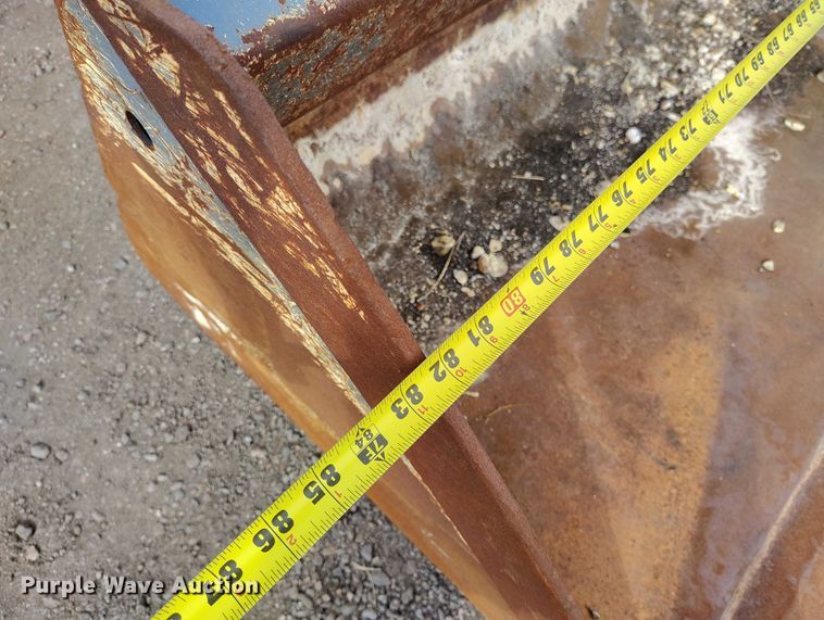 image for item DT0940 2016 John Deere 323E tracked skid steer loader