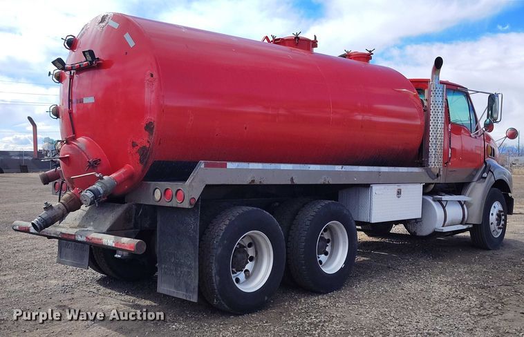 image for item DT0961 2001 Sterling A-Line vacuum truck