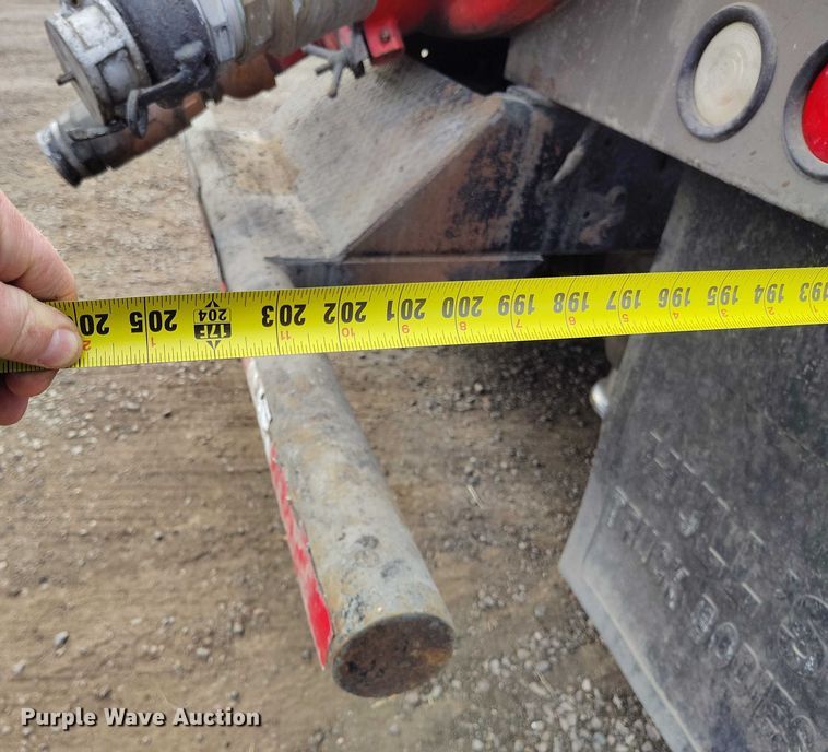 image for item DT0961 2001 Sterling A-Line vacuum truck