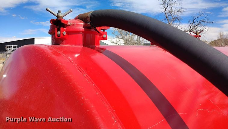 image for item DT0961 2001 Sterling A-Line vacuum truck