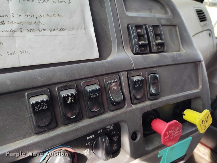 image for item DT0961 2001 Sterling A-Line vacuum truck