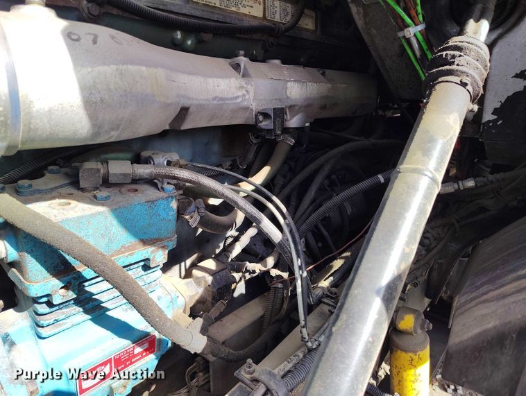 image for item DT0961 2001 Sterling A-Line vacuum truck