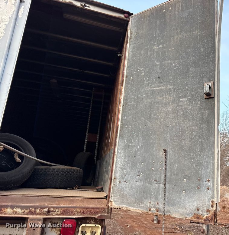 image for item DT4992 1973 Trailmobile A11A1SAH dry van trailer