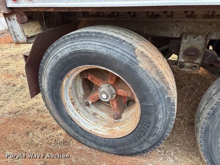 image for item DT4992 1973 Trailmobile A11A1SAH dry van trailer