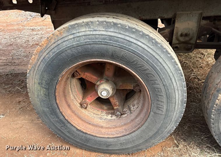 image for item DT4992 1973 Trailmobile A11A1SAH dry van trailer