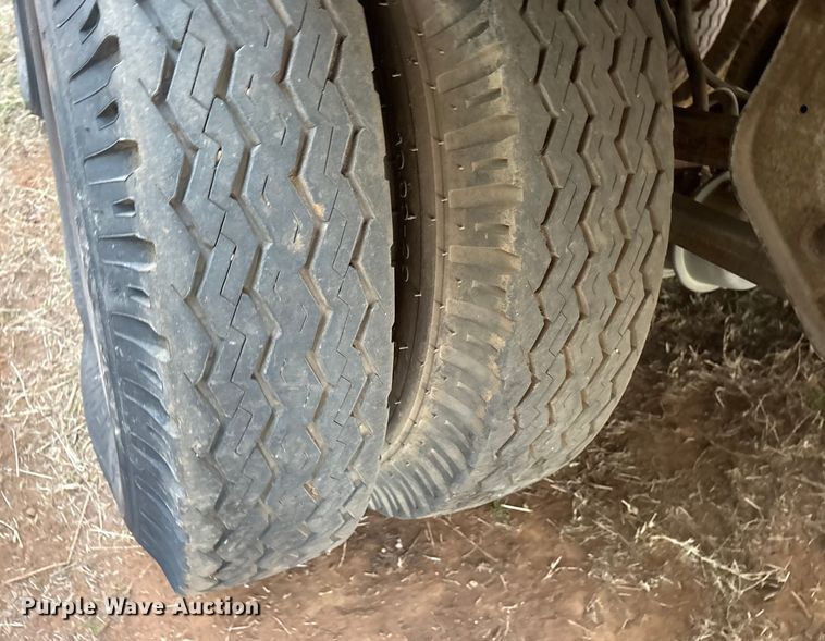 image for item DT4993 1980 Nabors dry van trailer