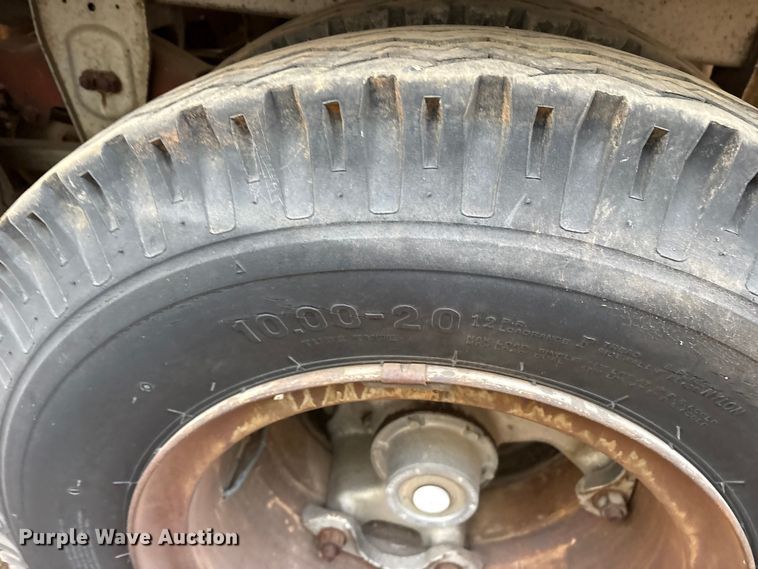 image for item DT4993 1980 Nabors dry van trailer