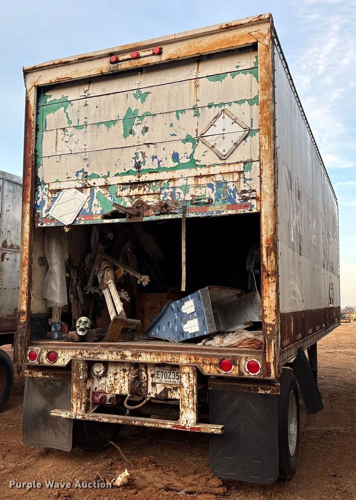 image for item DT4994 1982 Wabash dry van trailer