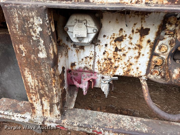 image for item DT4994 1982 Wabash dry van trailer