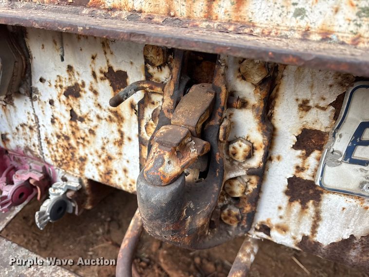 image for item DT4994 1982 Wabash dry van trailer