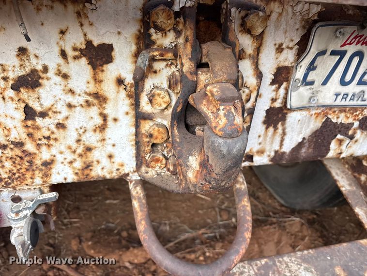 image for item DT4994 1982 Wabash dry van trailer