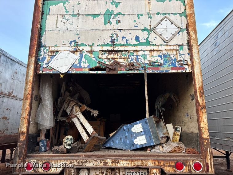 image for item DT4994 1982 Wabash dry van trailer