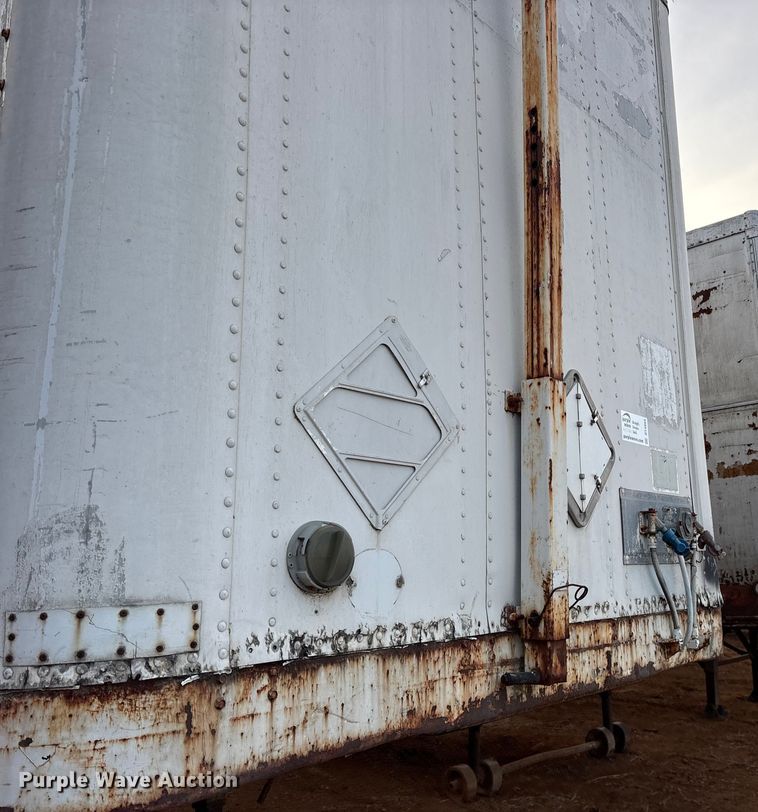 image for item DT4994 1982 Wabash dry van trailer