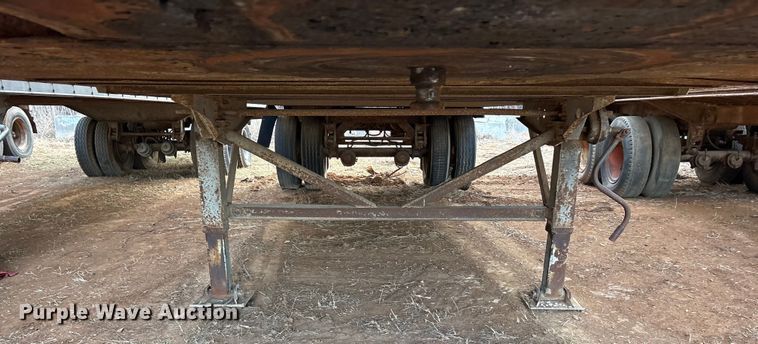 image for item DT4994 1982 Wabash dry van trailer