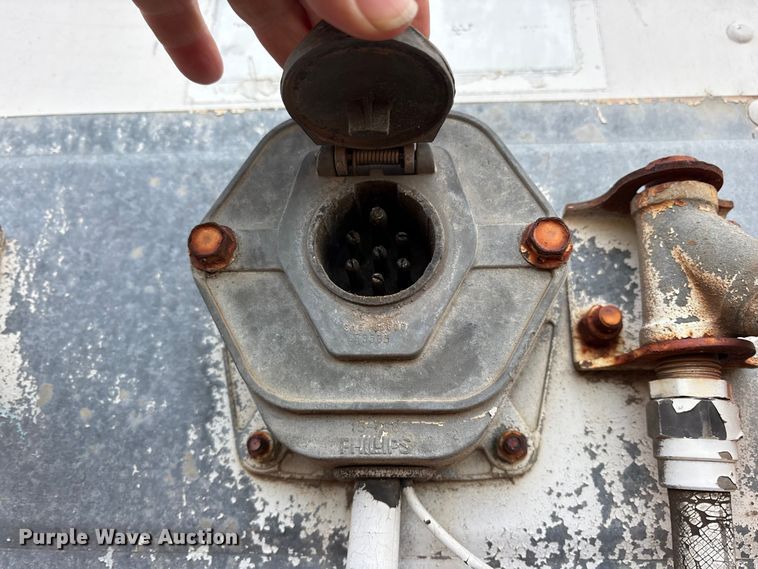 image for item DT4994 1982 Wabash dry van trailer