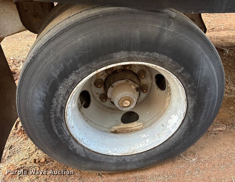 image for item DT4994 1982 Wabash dry van trailer