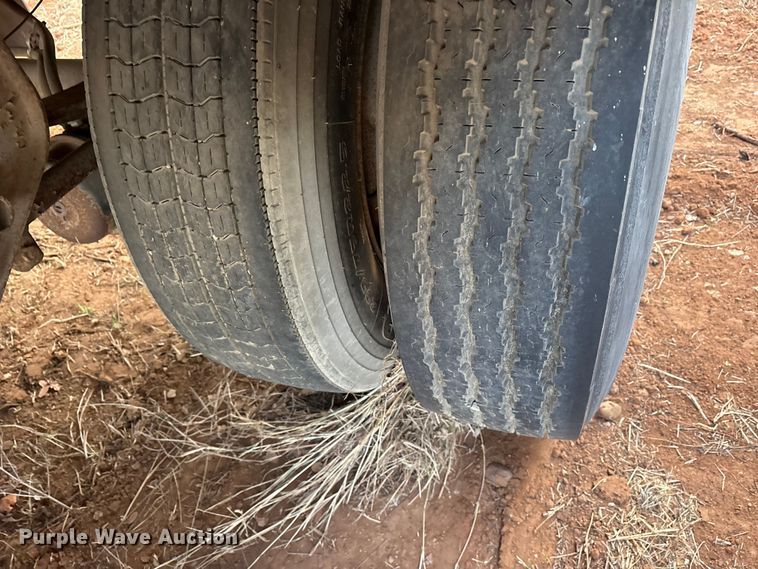 image for item DT4994 1982 Wabash dry van trailer