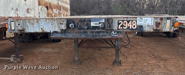 image for item DT4995 1998 Fontaine TP-4-4881SL flatbed trailer