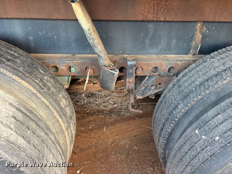 image for item DT4995 1998 Fontaine TP-4-4881SL flatbed trailer