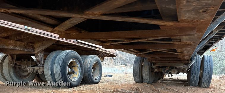 image for item DT4995 1998 Fontaine TP-4-4881SL flatbed trailer