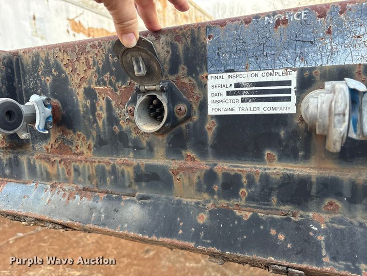 image for item DT4995 1998 Fontaine TP-4-4881SL flatbed trailer