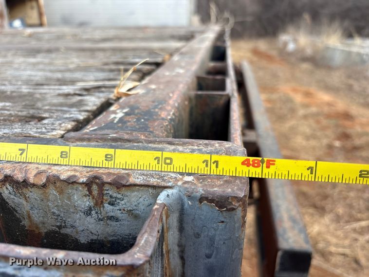 image for item DT4995 1998 Fontaine TP-4-4881SL flatbed trailer