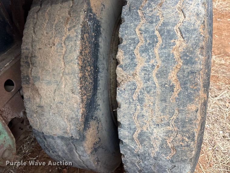 image for item DT4995 1998 Fontaine TP-4-4881SL flatbed trailer