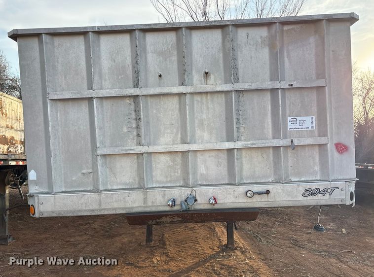 image for item DT4996 1992 Reitnouer flatbed trailer