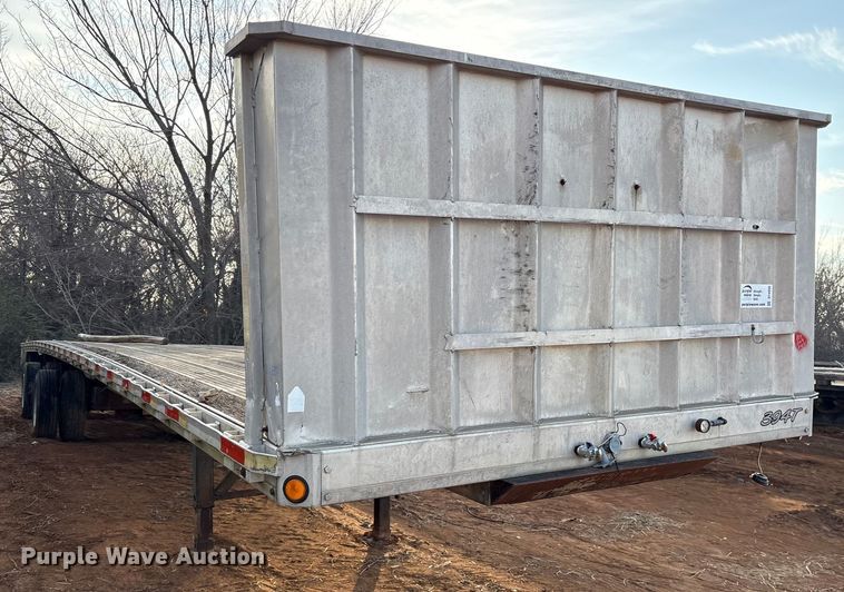 image for item DT4996 1992 Reitnouer flatbed trailer