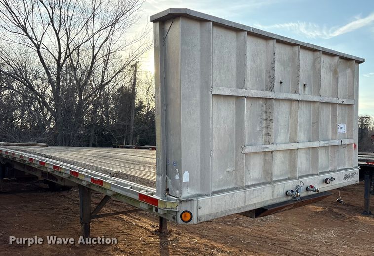 image for item DT4996 1992 Reitnouer flatbed trailer