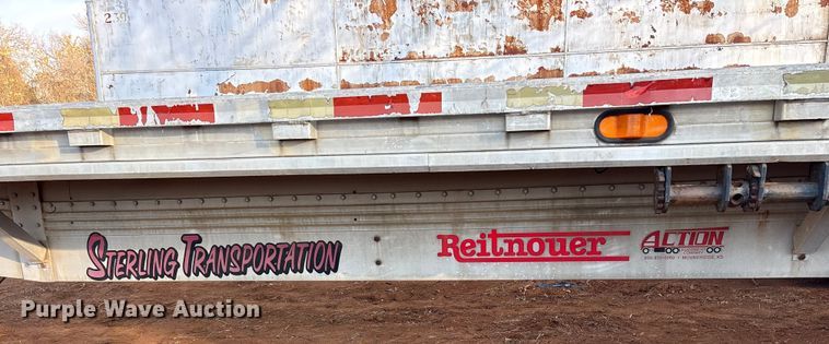 image for item DT4996 1992 Reitnouer flatbed trailer