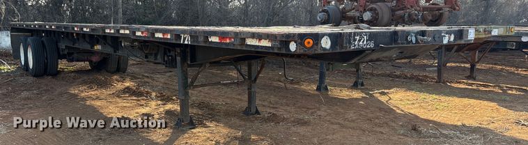image for item DT4997 2000 Lufkin EXT 48/80 flatbed trailer