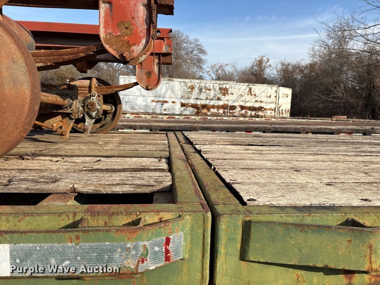 image for item DT4998 1986 Transcraft ETL-48-80 extendable flatbed trailer