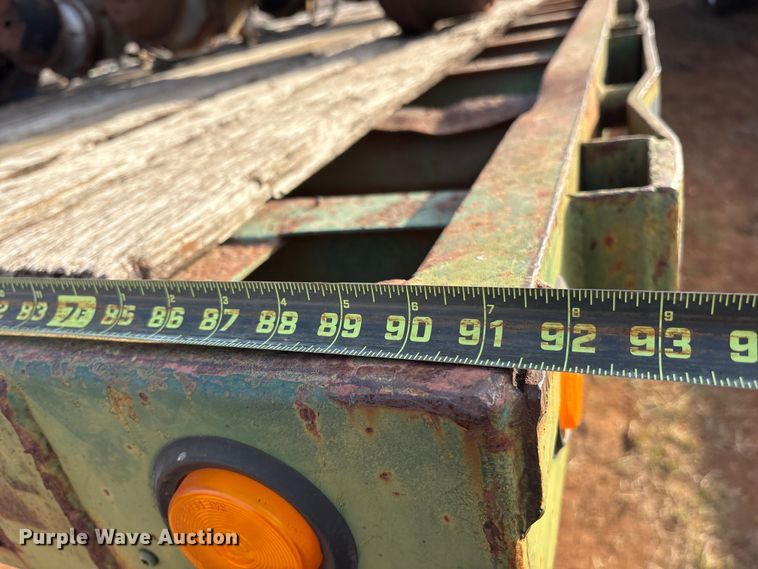 image for item DT4998 1986 Transcraft ETL-48-80 extendable flatbed trailer