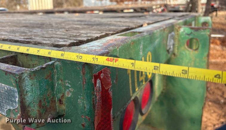 image for item DT4998 1986 Transcraft ETL-48-80 extendable flatbed trailer