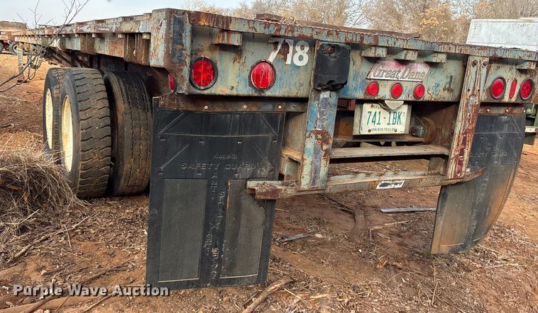 image for item DT4999 1987 Great Dane EXT-45-75 extendable flatbed trailer