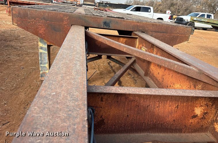 image for item DT4999 1987 Great Dane EXT-45-75 extendable flatbed trailer