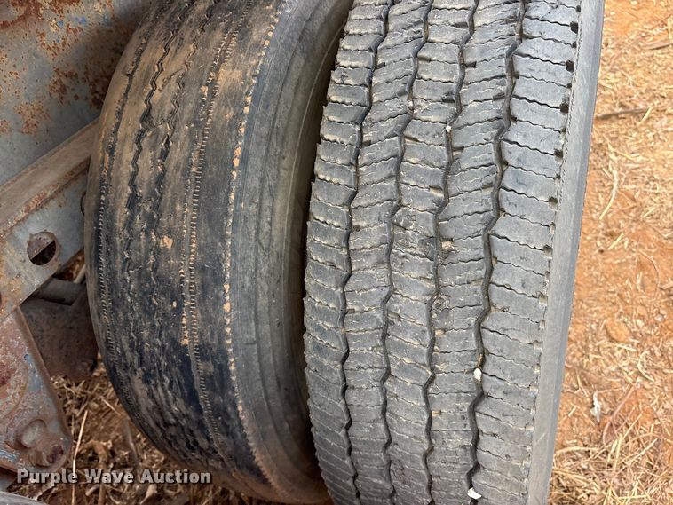 image for item DT4999 1987 Great Dane EXT-45-75 extendable flatbed trailer