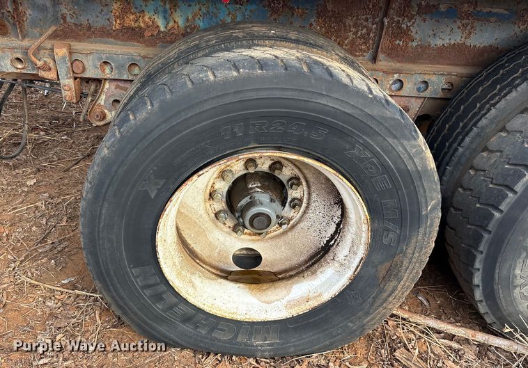 image for item DT4999 1987 Great Dane EXT-45-75 extendable flatbed trailer