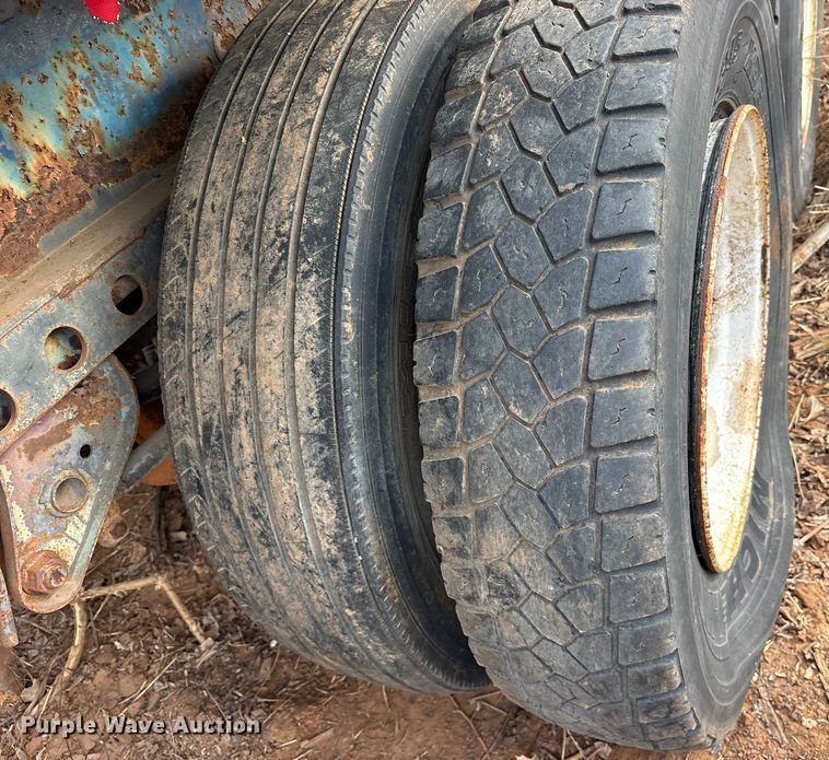 image for item DT4999 1987 Great Dane EXT-45-75 extendable flatbed trailer