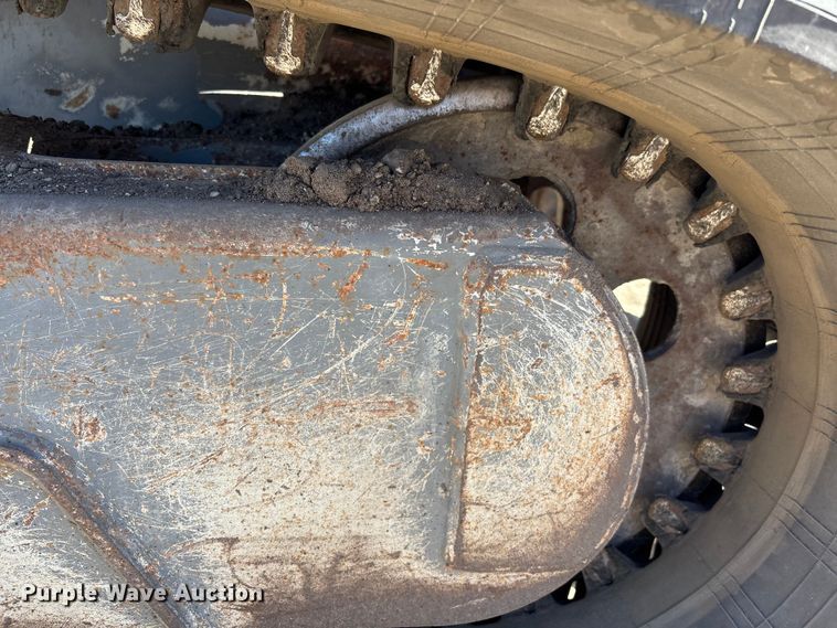 image for item DU0378 2019 Takeuchi TL12V2 tracked skid steer loader