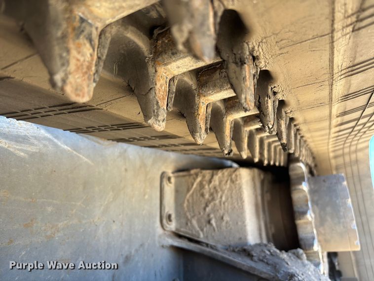 image for item DU0378 2019 Takeuchi TL12V2 tracked skid steer loader