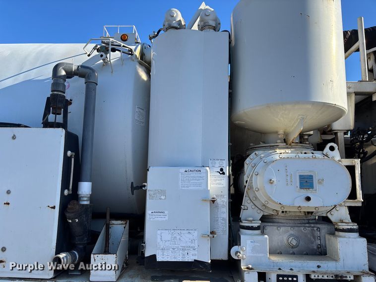 image for item DU0380 2012 Freightliner Business Class M2 sewer jetter truck